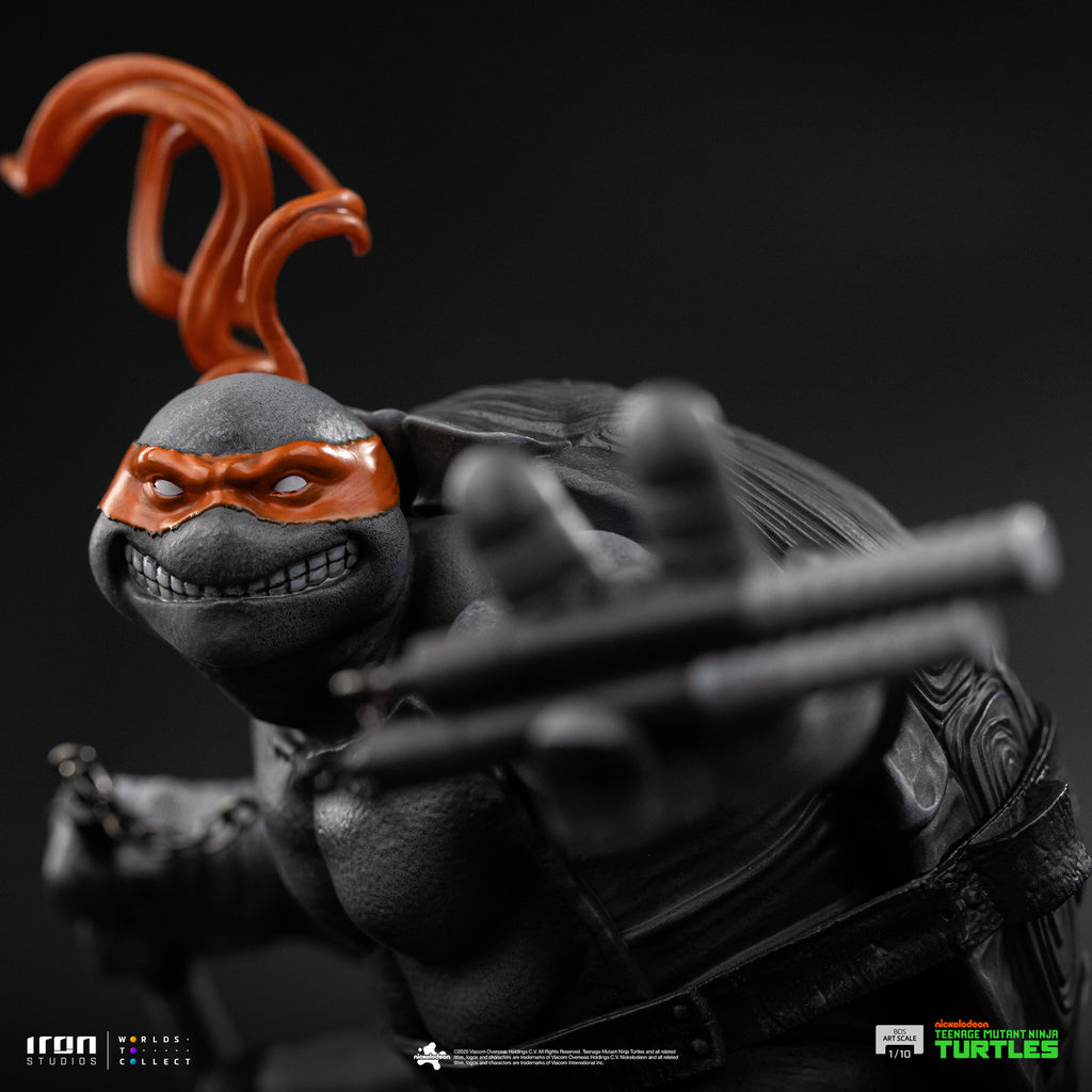 Pre-Order - Statue Michelangelo (Black and White Variant) - Teenage Mutant Ninja Turtles - BDS Art Scale 1/10 - Iron Studios