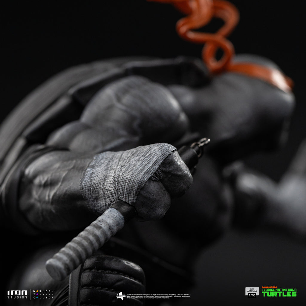 Pre-Order - Statue Michelangelo (Black and White Variant) - Teenage Mutant Ninja Turtles - BDS Art Scale 1/10 - Iron Studios