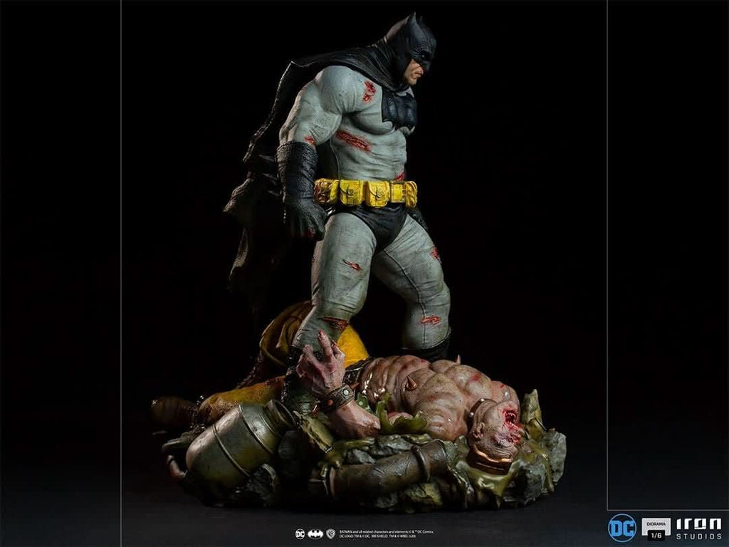 Batman - The Dark Knight Returns - DC Comics - Diorama 1/6 - Iron Studios