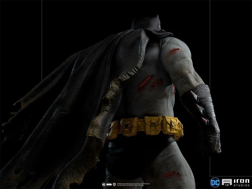 Batman - The Dark Knight Returns - DC Comics - Diorama 1/6 - Iron Studios