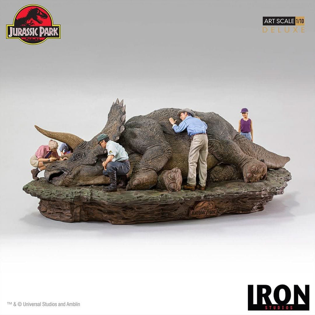 Triceratops Diorama - Jurassic Park - Art Scale 1/10 - Iron Studios