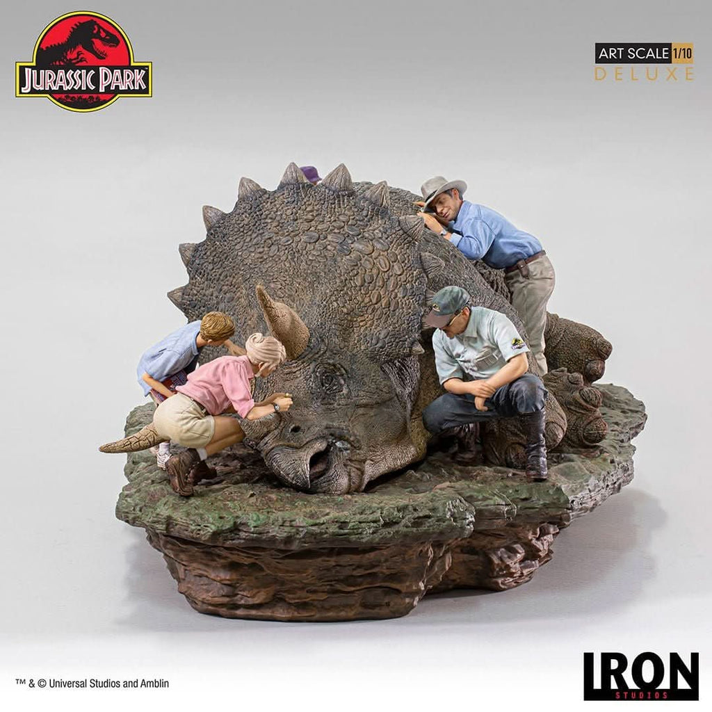 Triceratops Diorama - Jurassic Park - Art Scale 1/10 - Iron Studios