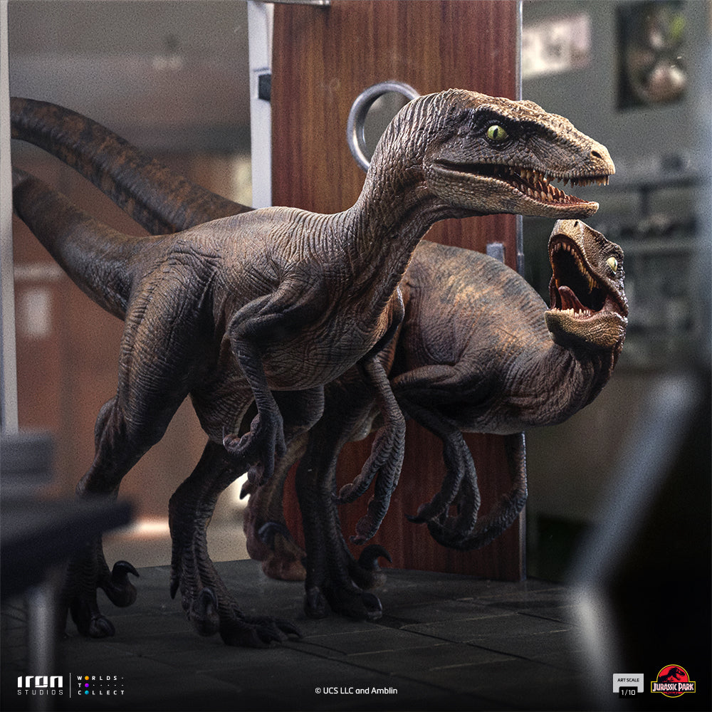 Pre-Order - Statue Raptors at the Kitchen's Door - Jurassic Park - Art Scale 1/10 - Iron Studios