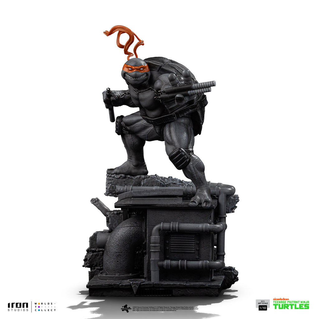 Pre-Order - Statue Michelangelo (Black and White Variant) - Teenage Mutant Ninja Turtles - BDS Art Scale 1/10 - Iron Studios